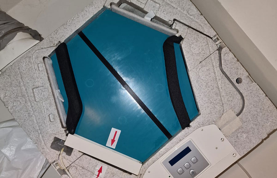 b648a4de-9323-4f24-a445-bdef29d1554e